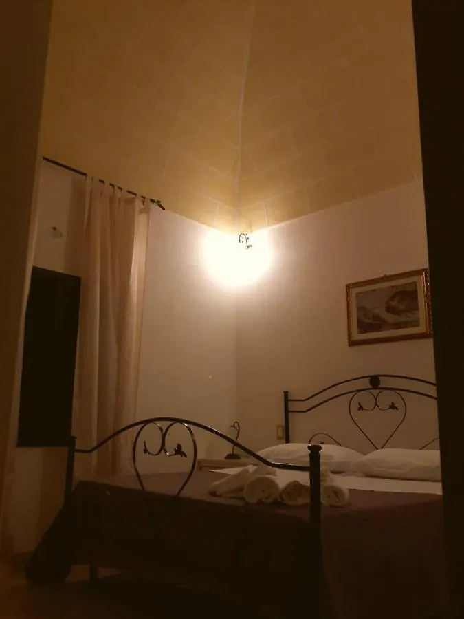 Casa Liberta 32 Villa Marsala 0*,